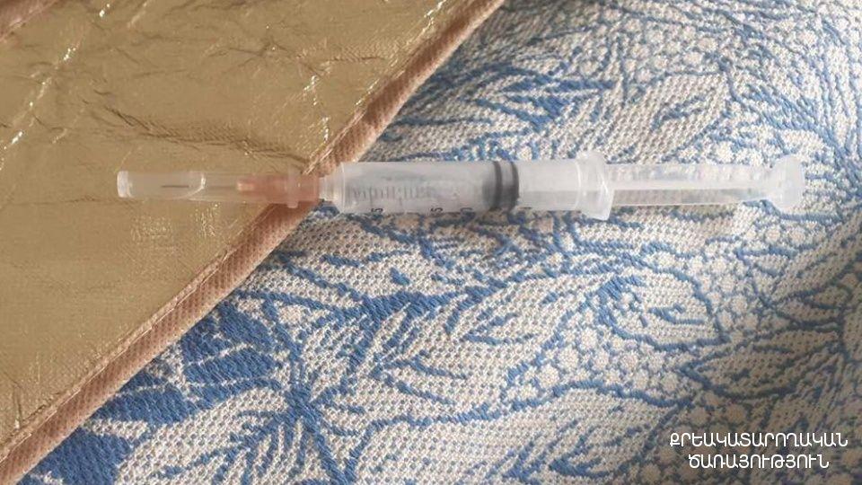 Դատապարտյալի բարձի տակից հայտնաբերվել են արգելված իրեր