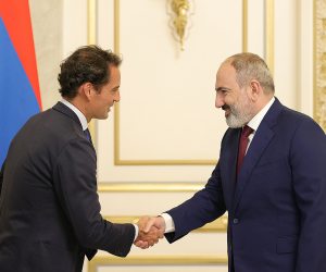 Премьер-министр Пашинян принял специального представителя генерального секретаря НАТО