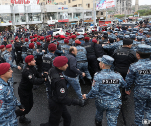 Former Armenian HRD Calls on Yerevan Cops to Act Ethically