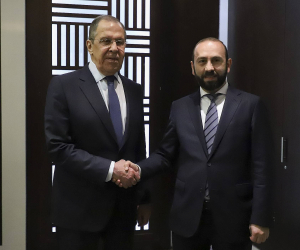 Встреча глав МИД Армении и России в Душанбе