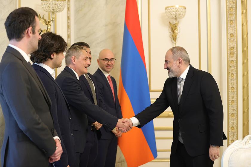 Премьер-министр Пашинян принял представителей парламентской группы дружбы Италия-Армения