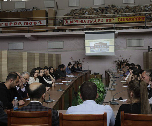 Արտակ Բեգլարյանը բանախոսել է Արցախի պետական համալսարանի ուսանողական համագումարում