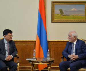 Վահագն Խաչատուրյանն ընդունել է Ասիական զարգացման բանկի փոխնախագահ Շիխին Չենին