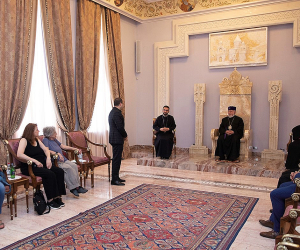 Catholicos Garegin II Hosts Artsakh War Conference Participants