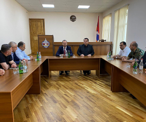 Արթուր Դավթյանը հյուրընկալվել է Արցախի գլխավոր դատախազությունում