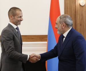Pashinyan Hosts UEFA President Aleksander Ceferin