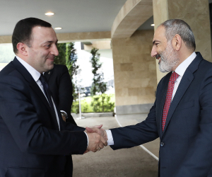 Armenian, Georgian PMs Meet in Dilijan