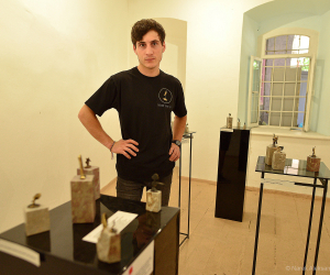 Moving On Despite the Pain: 2020 Artsakh War Vet Finds Outlet in Sculpture