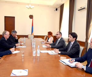 Armenian Finance Minister, ADB Officials Discuss Private Sector Development