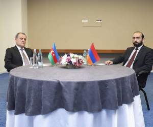 Armenian, Azerbaijani Foreign Ministers  Discuss Normalization