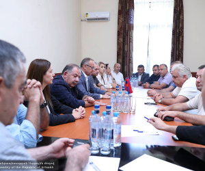 Արցախի ԱԺ պատվիրակությունը հանդիպել է «Հայաստան» դաշինքի պատգամավորների հետ