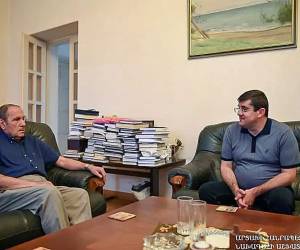 Ter-Petrosyan, Harutyunyan Meet in Yerevan