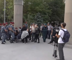 «Ընդդեմ կանանց նկատմամբ բռնության» կոալիցիան դատապարտում է ոստիկանության գործողությունները