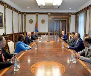 Վահագն Խաչատուրյանն ընդունել է ուռուցքաբան, ակադեմիկոս Իվան Ստիլիդիին