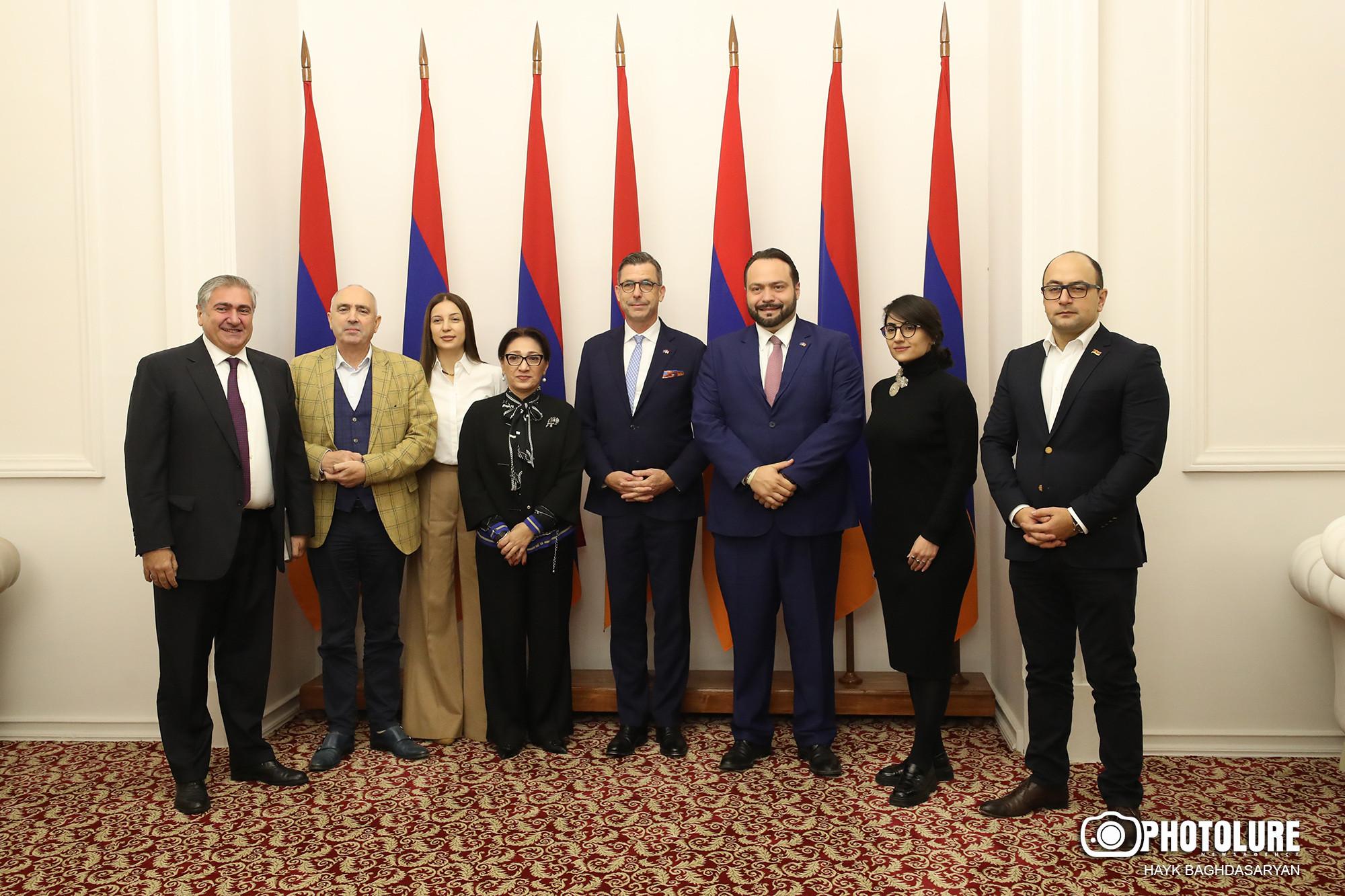 Armenian opposition mps visiting meps discuss threats to artsakh