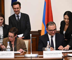 Վարկային համաձայնագրեր՝ Հայաստանի, Զարգացման ֆրանսիական գործակալության եւ Ասիական զարգացման բանկի միջեւ