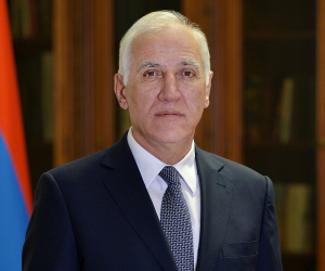 Armenian President Commemorates Spitak Earthquake Victims
