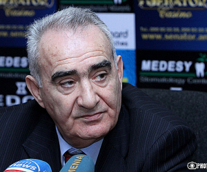 Մահացել է Գալուստ Սահակյանը