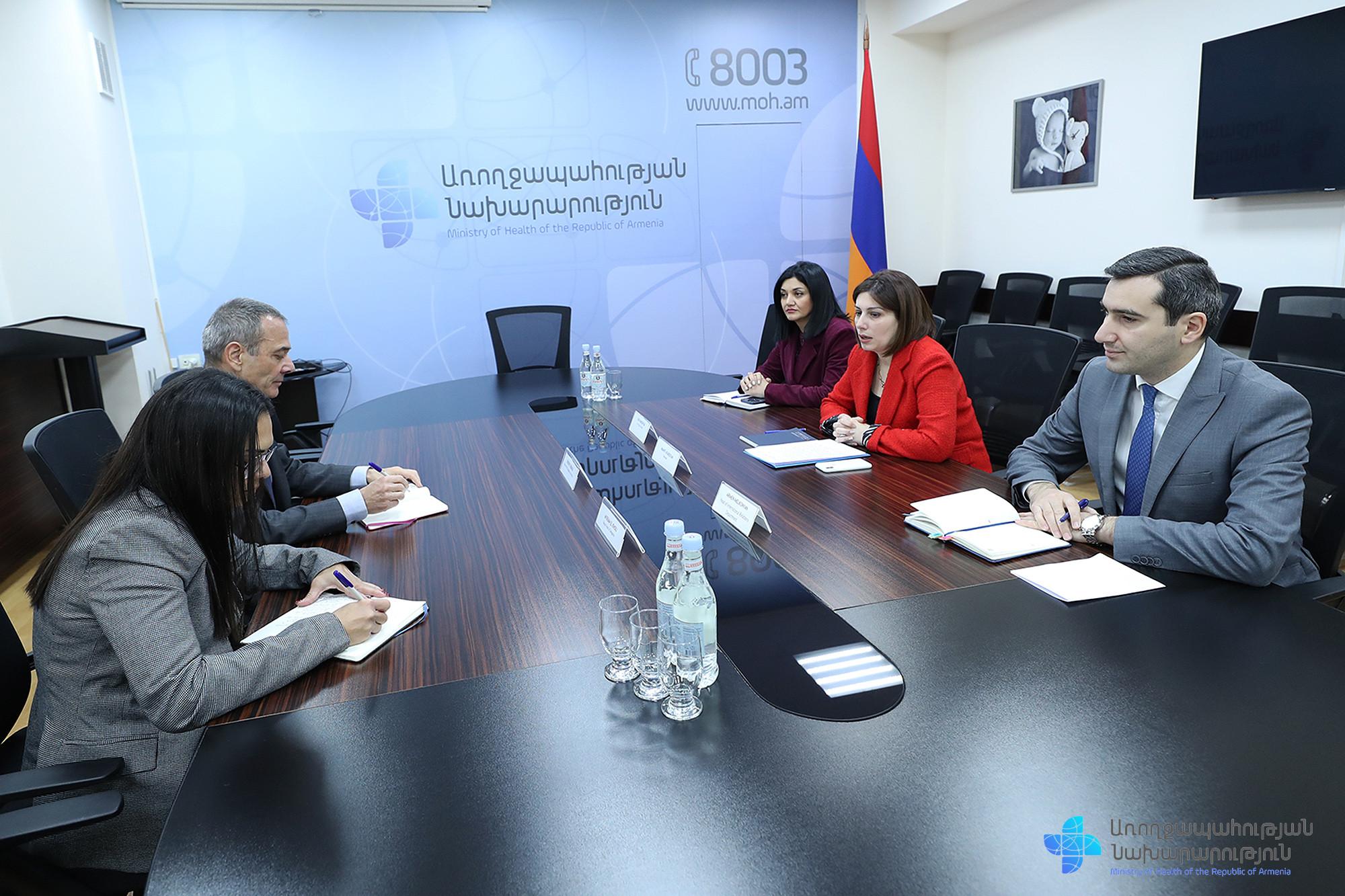 Քննարկվել է Կարմիր խաչի օգնությամբ Արցախից հիվանդներ տեղափոխելու, դեղորայք և մանկական սնունդ հասցնելու հնարավորությունը