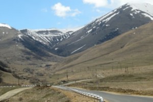 Շեյխը կկառուցի գործարան եւ…եկեղեցի