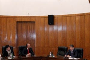 Премьер-министр принял преподавателей и студентов Уэслейского университета