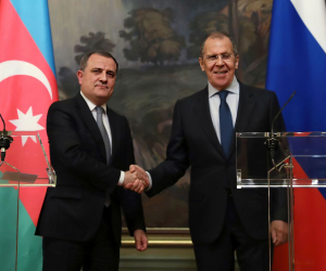Lavrov Tells Baku to Open Lachin Corridor