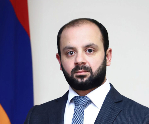 Արմեն Արզումանյանն ազատվել է Էկոնոմիկայի փոխնախարարի պաշտոնից