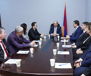Արայիկ Հարությունյանը ներկայացրել է Կրթության տեսչական մարմնի նորանշանակ ղեկավարին