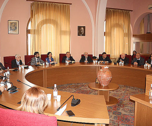 Երկու տարբեր մամլո հաղորդագրություններ՝ միևնույն հանդիպման վերաբերյալ