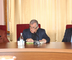 ԳԱԱ Գիտակրթական միջազգային կենտրոնի հենքի վրա կստեղծվի հետազոտական համալսարան. քննարկում ԳԱԱ-ում