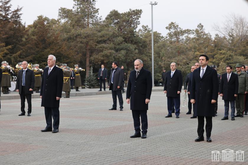 Pashinyan Pays Respects to Victims of 1988 Sumgait Massacres