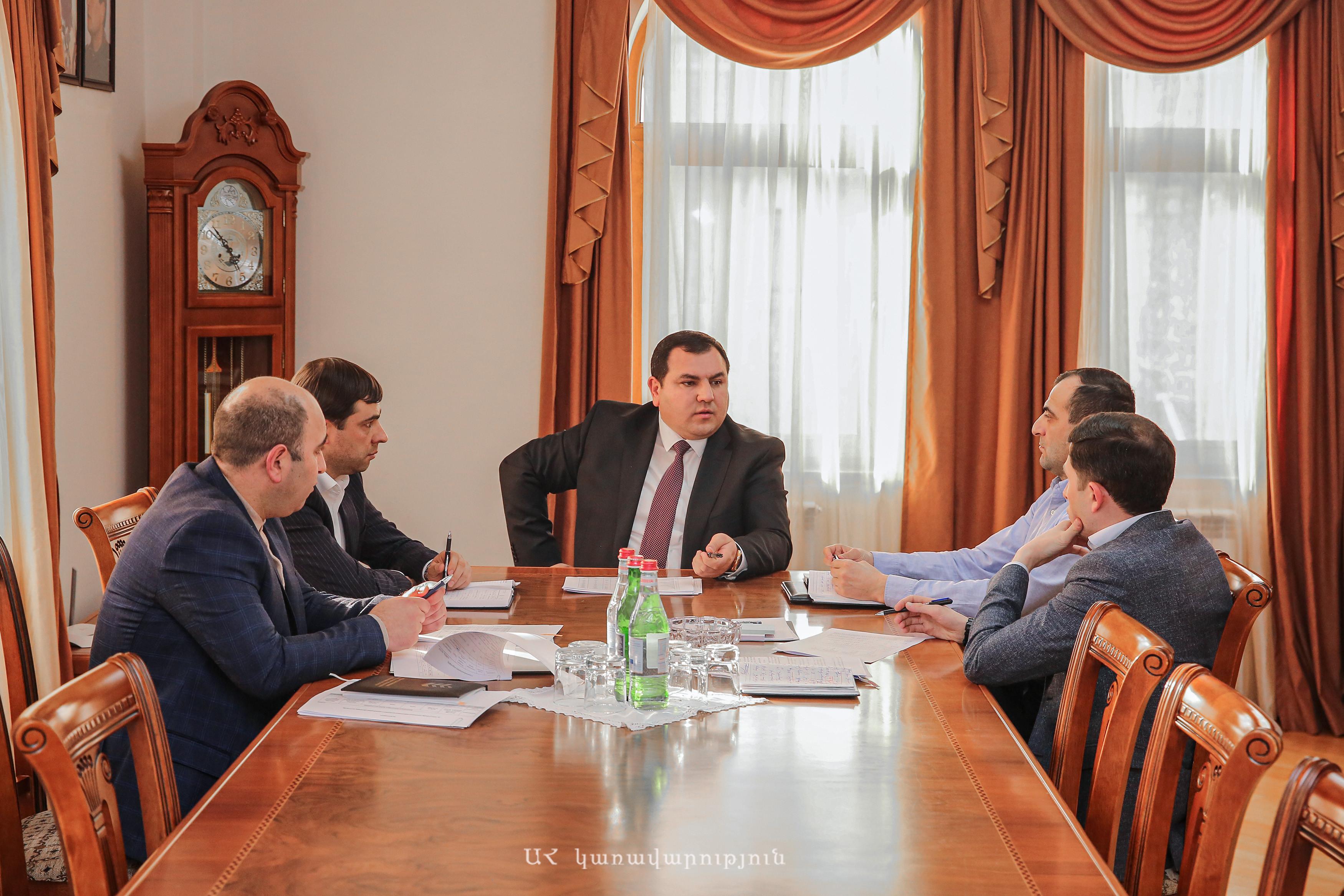 Արցախի պետնախարարի գլխավորությամբ քննարկվել է հումանիտար բեռների տեղափոխման կազմակերպումը