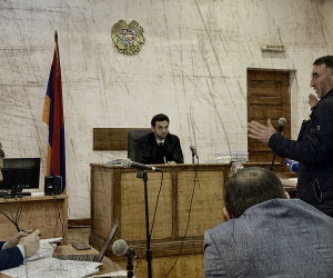 «Ուզում էին Շուշիով դուրս գալ, բայց Շուշին գրավված էր, պատերազմն էլ՝ ավարտված». շրջափակման մեջ հայտնված զինվորների ծնողների վկայությունը
