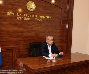 ԱՀ ԱԺ նախագահ Արթուր Թովմասյանն աշխատանքային խորհրդակցություն է հրավիրել