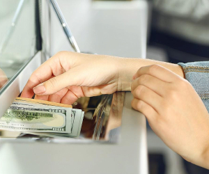 2022 թվականին Հայաստանից ԱՄԷ փողի արտահոսքը 6 անգամ աճել է