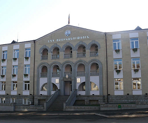 Ադրբեջանական մարտական դիրքերից կրակել են այգում աշխատող անձանց ուղղությամբ