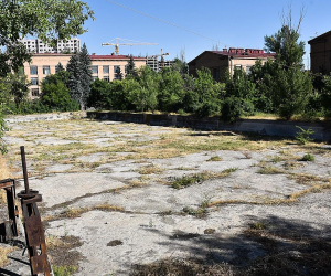 Կառուցապատողը՝ գիտական հիմնարկի հասցեին. «Գիտության վարագույրի տակ թաքնվելով՝ փորձում են մեզ վրա ցեխ շպրտել»