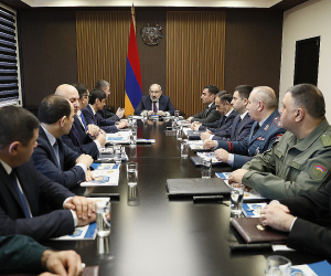 Նիկոլ Փաշինյանը ծանոթացել է Արագածոտնի մարզպետարանի 2022թ. գործունեության հաշվետվությանը