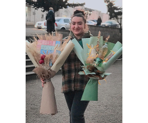 «Ստեփանակերտի պոզիտիվը». Ասյայի փնջերը ժպիտներ են պարգեւում շրջափակված Արցախում