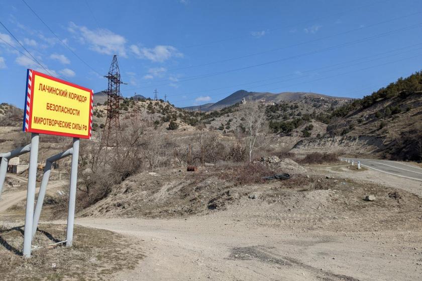 Azerbaijani Troops Block Hakari Bridge Along Lachin Corridor