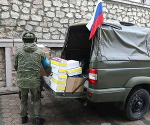 Азербайджанцы возле Шуши на 14 часов остановили машины миротворцев, доставляющих гуманитарный груз