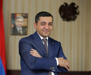 Դավթաշեն վարչական շրջանի նախկին ղեկավարից 202 մլն դրամ, անշարժ գույք և ավտոմեքենա բռնագանձելու պահանջ է ներկայացվել