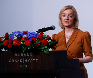 Լիզ Թրասն առաջարկում է ստեղծել ՆԱՏՕ-ին համարժեք տնտեսական դաշինք
