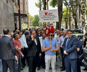 «Բռնարարը ոստիկան չէ»․ փաստաբանները գործադուլ են անում՝ նրանց նկատմամբ կիրառվող բռնությունների կապակցությամբ