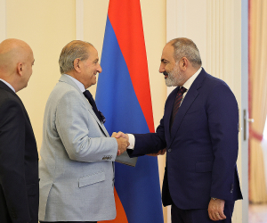 Pashinyan, AGBU Reps Discuss Opening of Hospitality Business School in Gyumri