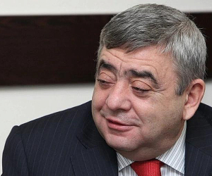Սերժ Սարգսյանի եղբորորդու ապօրինի գույքի գործով նիստը հետաձգվեց