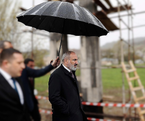 Woman Faces Five Years in Jail for Throwing Umbrella at Pashinyan