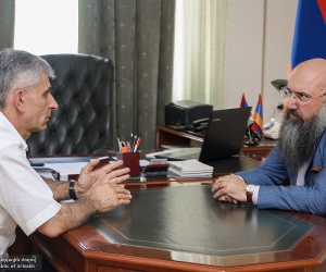 ԱՀ ԱԺ նախագահ Դավիթ Իշխանյանն ընդունել է ԼՂՀ ռուսական համայնքի ղեկավար Ալեքսանդր Բորդովին