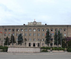 Արցախի իշխանությունները չեն մեկնաբանում Լաչինի միջանցքը միակողմանի բացելու մասին Փաշինյանի հայտարարությունը