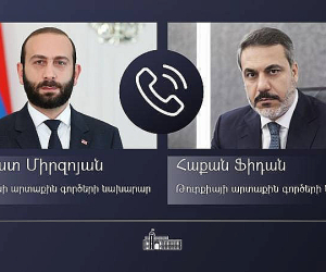 Արարատ Միրզոյանը հեռախոսազրույց է ունեցել Թուրքիայի արտգործնախարարի հետ